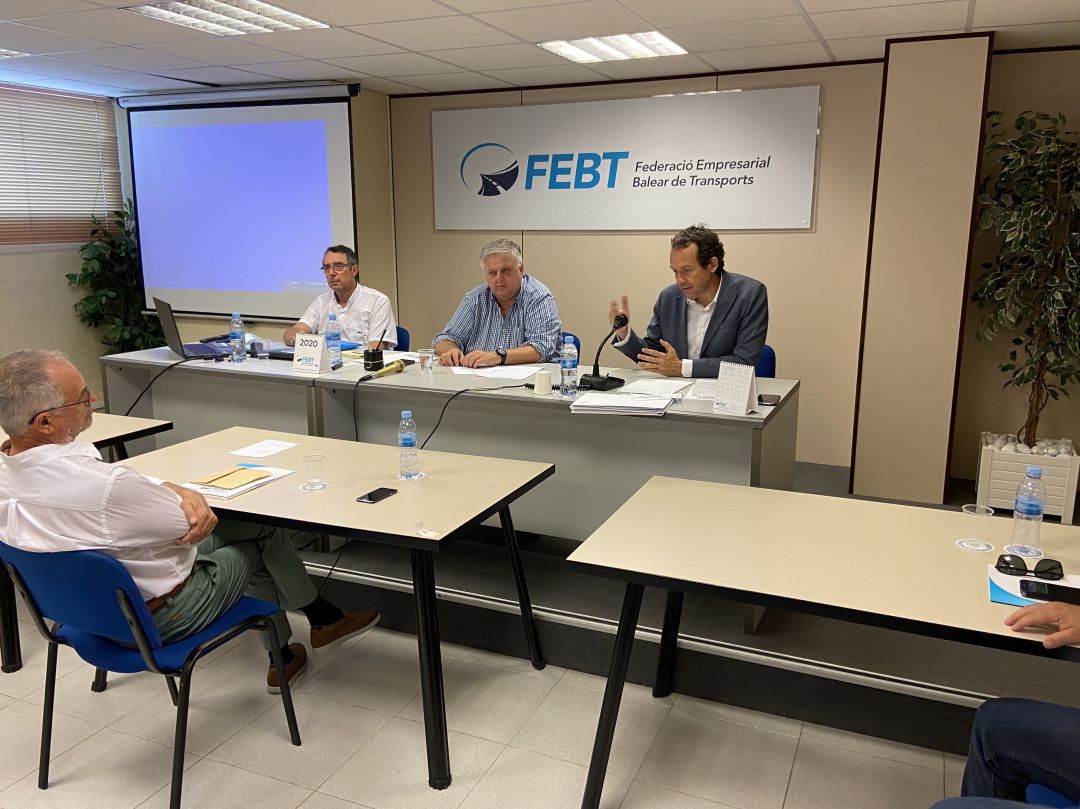 Reunión entre la FEBT y la conselleria de Movilidad y Vivienda
Reunión entre la FEBT y la conselleria de Movilidad y Vivienda