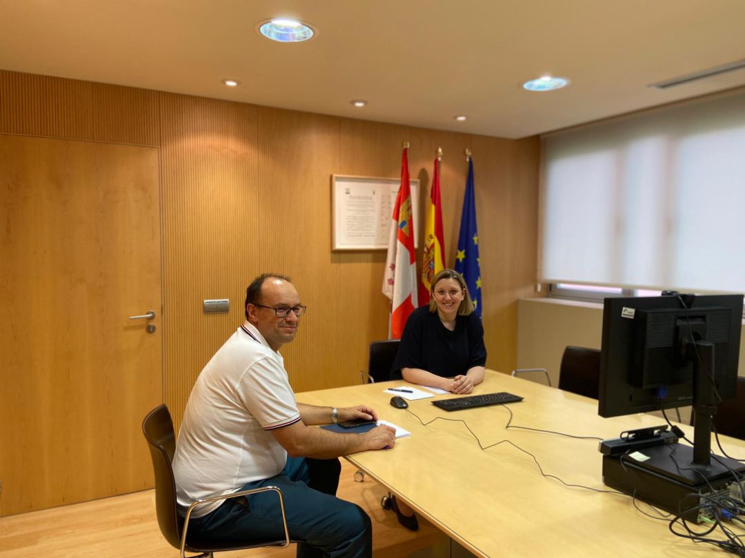 La consejera de Familia, Isabel Blanco, informa de la ayudas dirigidas a ayuntamientos La consejera de Familia, Isabel Blanco, informa de la ayudas dirigidas a ayuntamientos