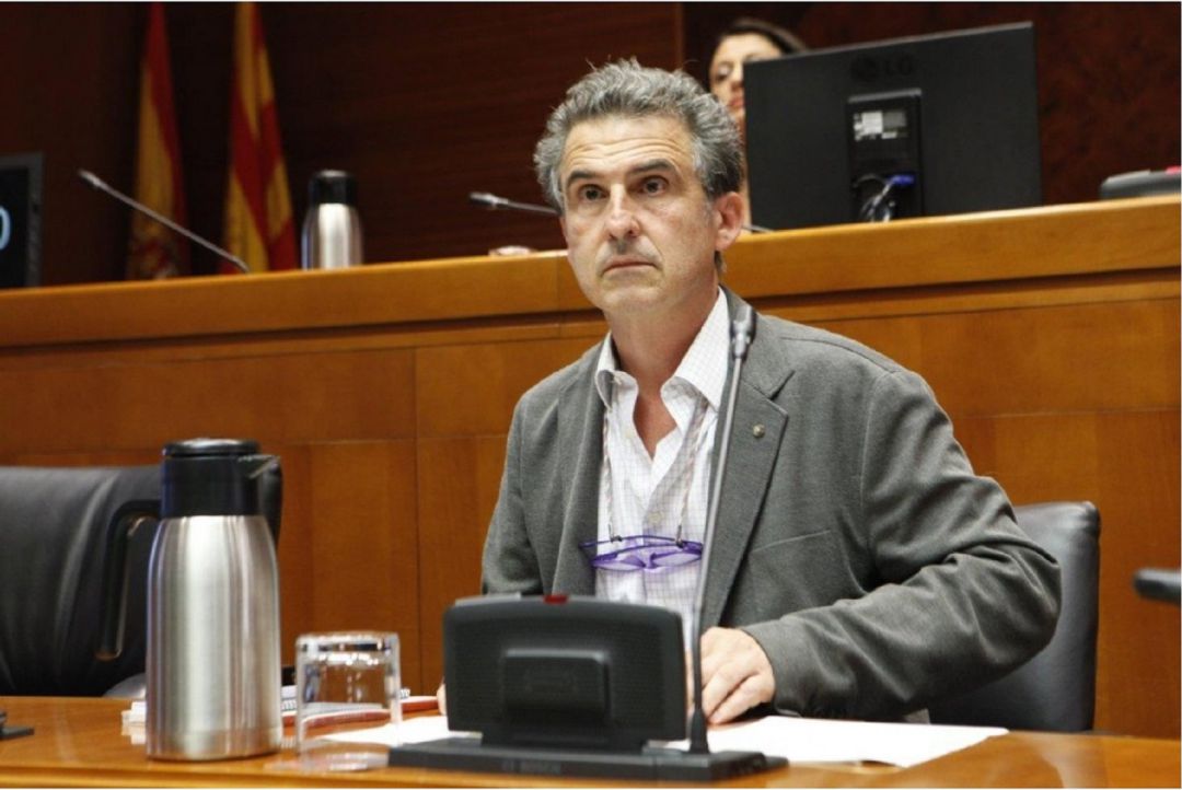 ARCHIVO. El director general de Salud Pública, Francisco Javier Falo, durante una Comisión de Sanidad ARCHIVO. El director general de Salud Pública, Francisco Javier Falo, durante una Comisión de Sanidad