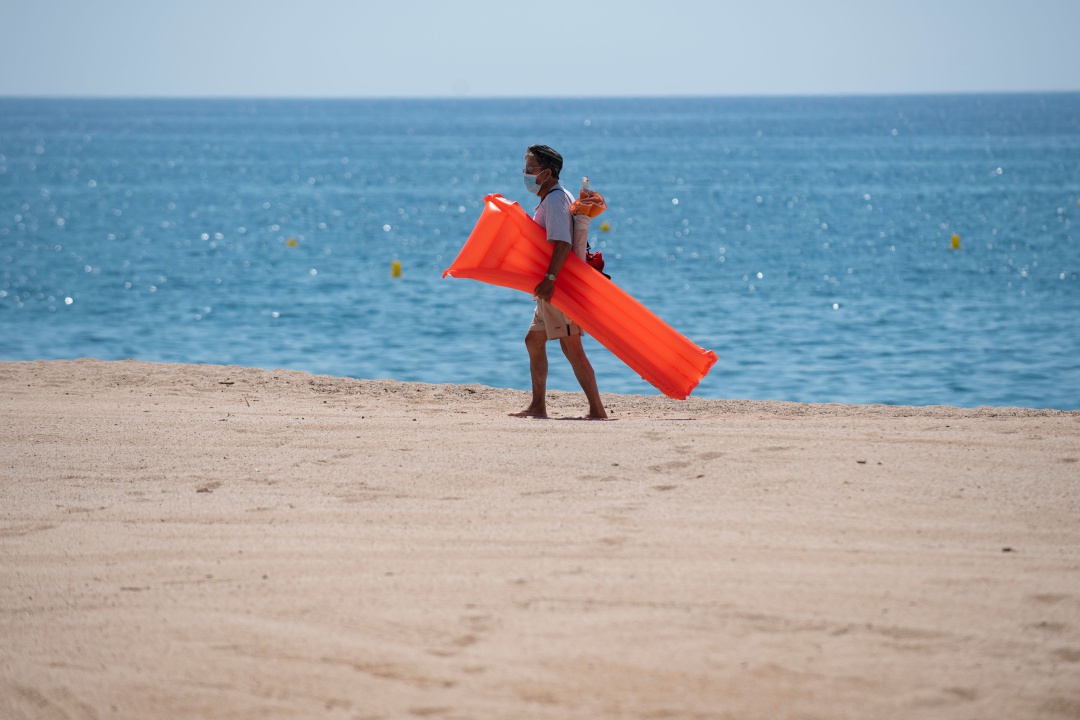 Durante las vacaciones surgen muchas dudas a los consumidores sobre sus derechos Durante las vacaciones surgen muchas dudas a los consumidores sobre sus derechos