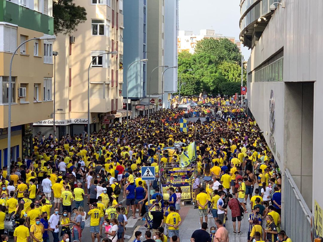 Concentración de cadistas durante el Cádiz-Fuenlabrada Concentración de cadistas durante el Cádiz-Fuenlabrada