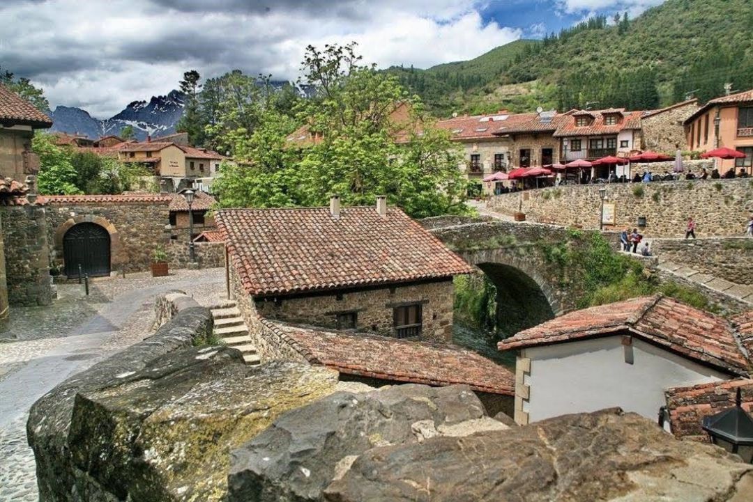Vista de Potes. Vista de Potes.