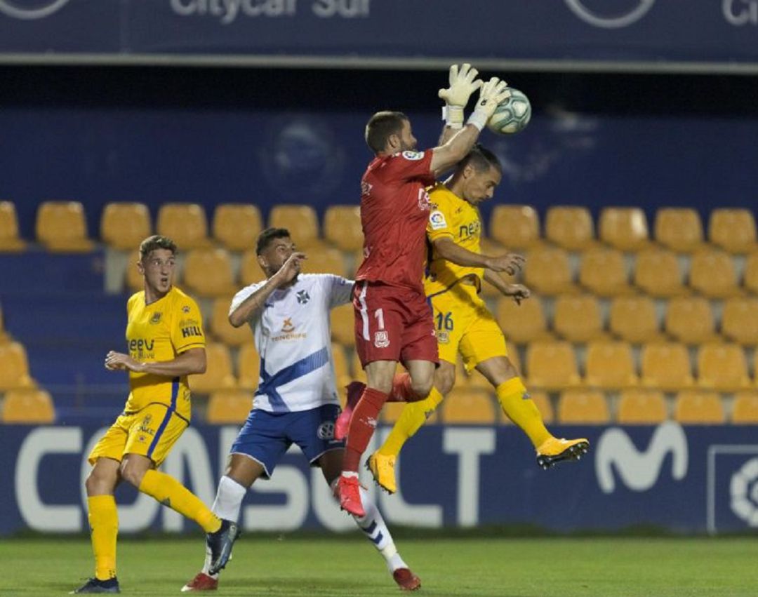 Un lance del partido. Un lance del partido.