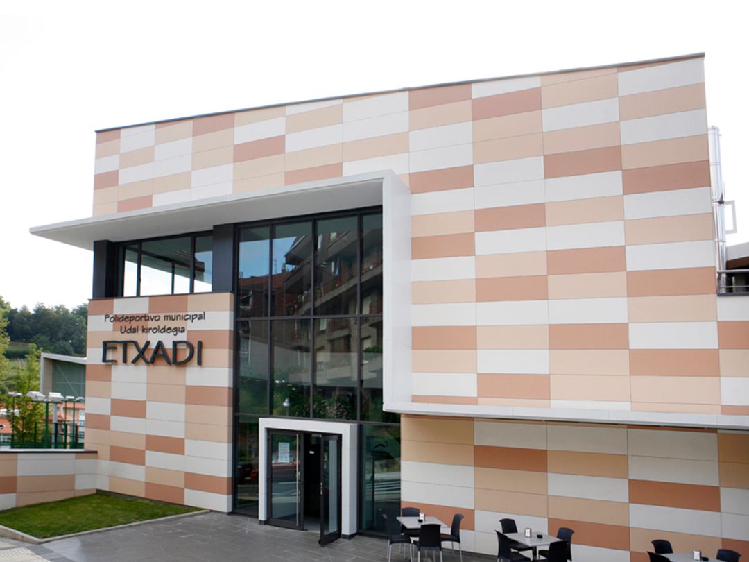 Imagen del polideportivo de Etxadi Imagen del polideportivo de Etxadi