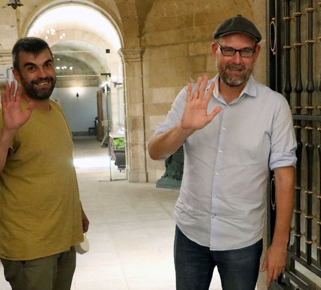 El exalcalde de Santiago y uno de los referentes del ´rupturismo" en Galicia, Martiño Noriega, ha presentado este martes su renuncia como edil en la corporación compostelana. El exalcalde de Santiago y uno de los referentes del ´rupturismo" en Galicia, Martiño Noriega, ha presentado este martes su renuncia como edil en la corporación compostelana.
