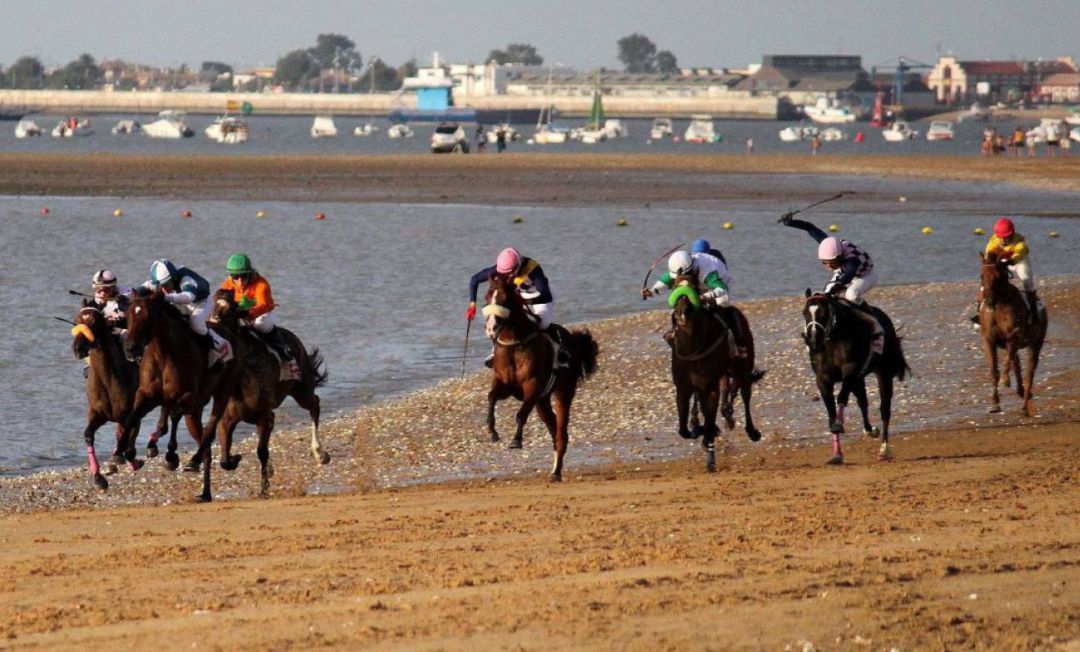 Carreras de Caballos en las playas de Sanlúcar de Barrameda Carreras de Caballos en las playas de Sanlúcar de Barrameda