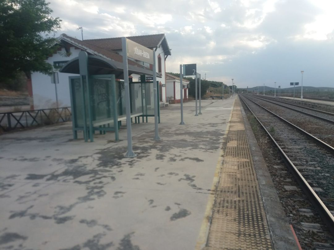 Estación de trenes de Jódar-Úbeda Estación de trenes de Jódar-Úbeda