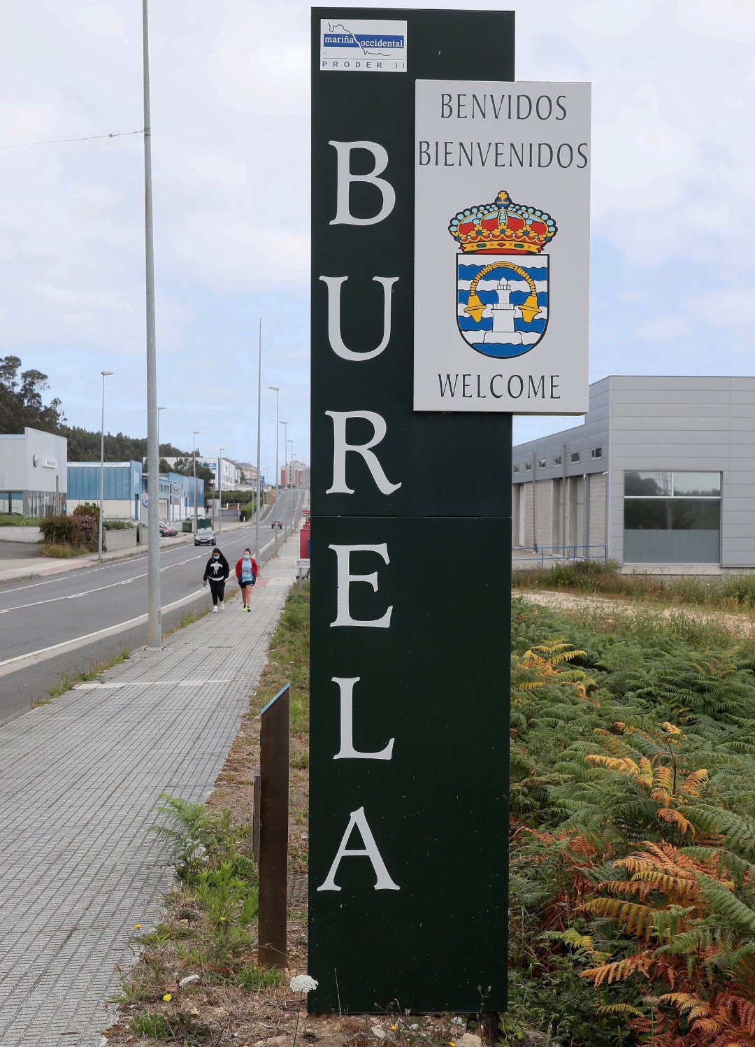 Cartel de bienvenida a la entrada de Burela en Lugo Cartel de bienvenida a la entrada de Burela en Lugo