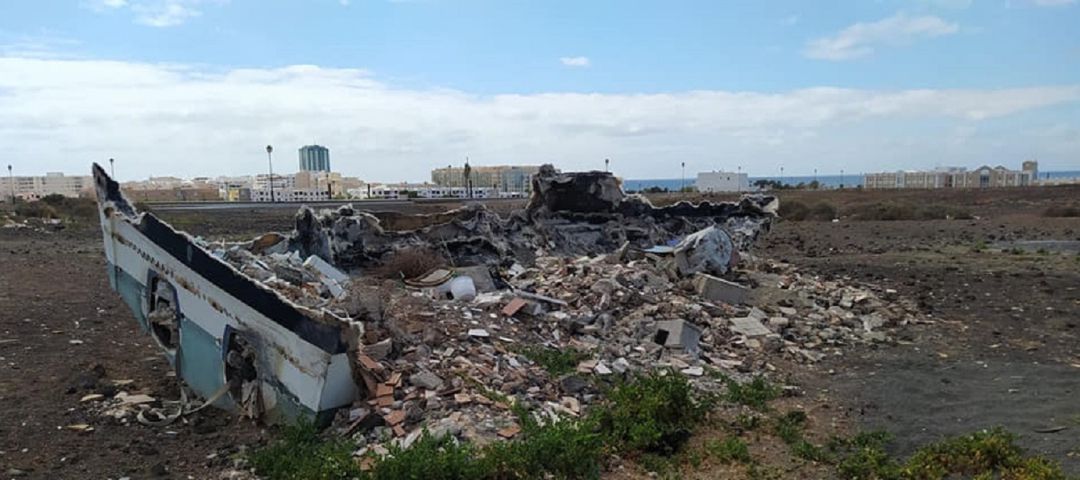 Embarcación que llevaba años en un solar de San Francisco Javier. Embarcación que llevaba años en un solar de San Francisco Javier.