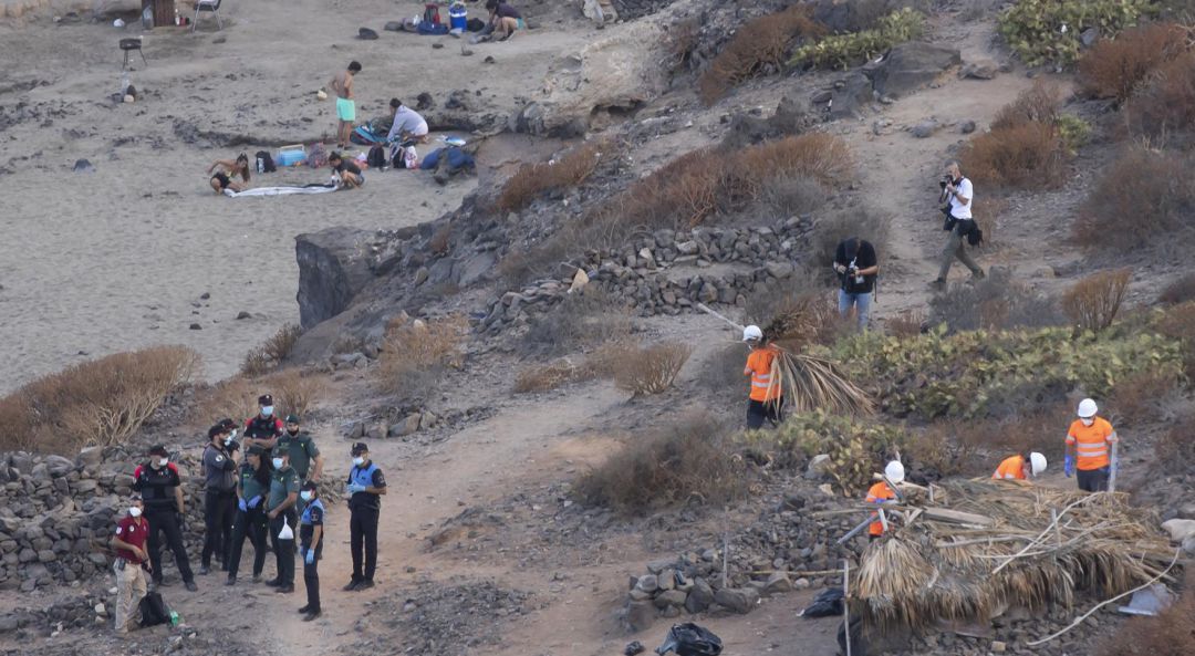 Desalojo asentamientos de La Caleta Desalojo asentamientos de La Caleta