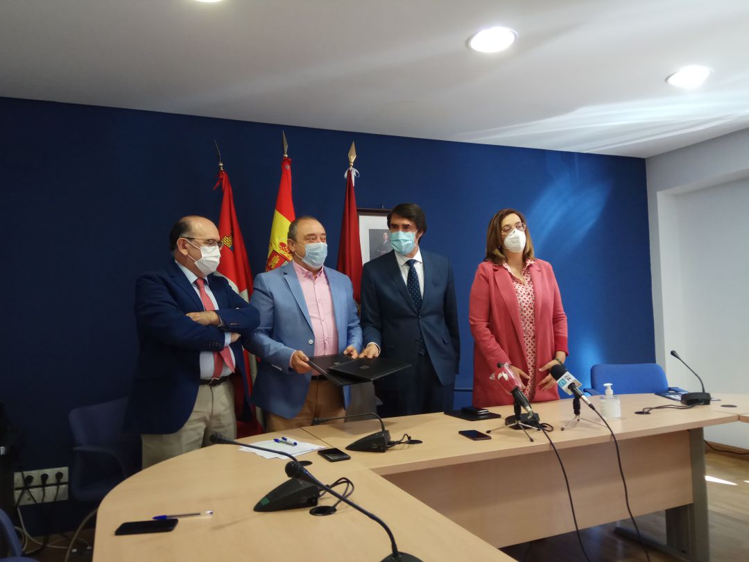 Firma del convenio de colaboración entre la Junta de Castilla y León y el Ayuntamiento de Grijota Firma del convenio de colaboración entre la Junta de Castilla y León y el Ayuntamiento de Grijota