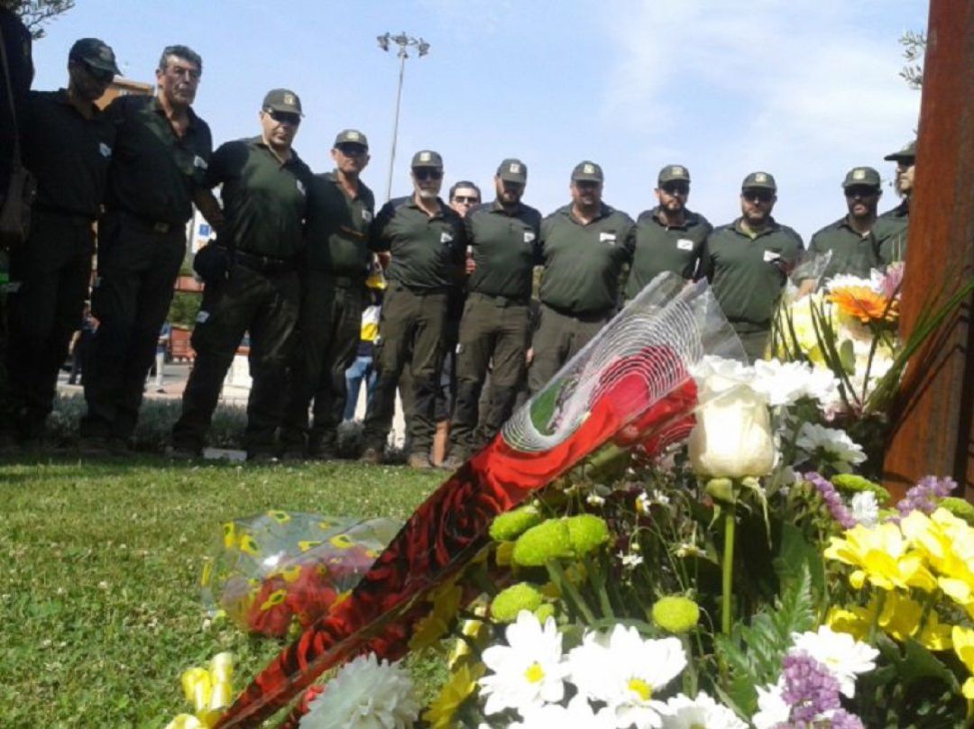 Agentes Medioambientales recordando al retén de Cogolludo Agentes Medioambientales recordando al retén de Cogolludo