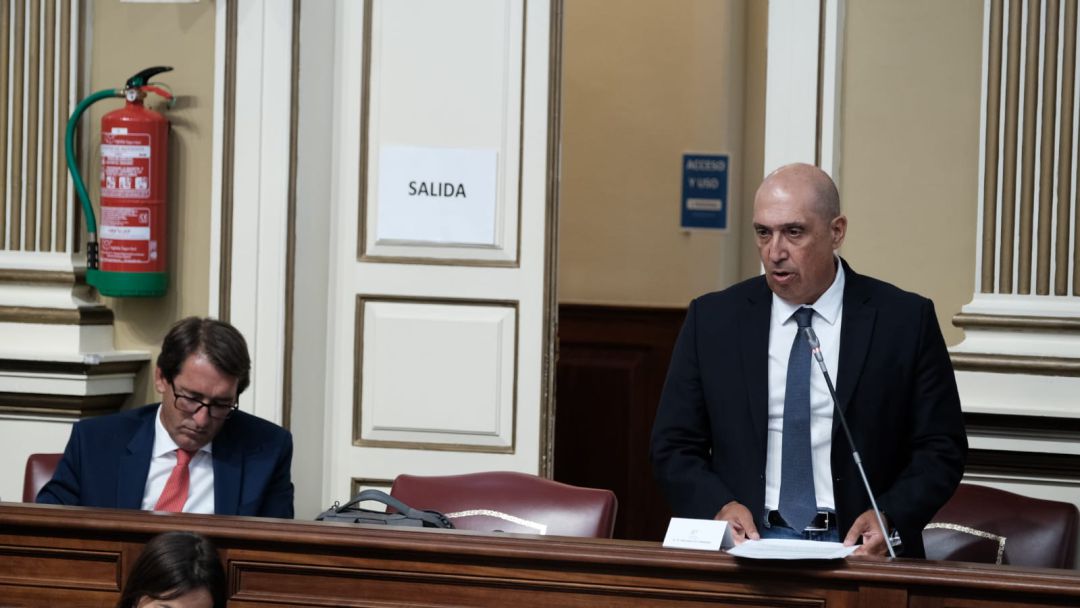 Pedro Viera, parlamentario lanzaroteño del PSOE. Pedro Viera, parlamentario lanzaroteño del PSOE.