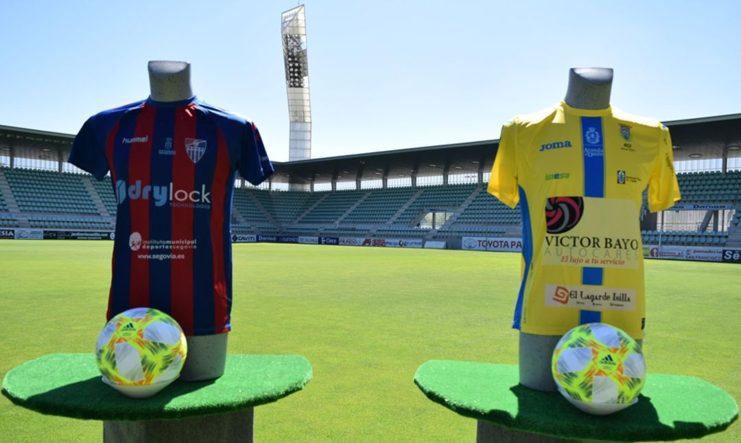 Camisetas de la Gimnástica Segoviana y la Arandina en la Nueva Balastera en la presentación que hizo la Federación de Castilla y León de Fútbol Camisetas de la Gimnástica Segoviana y la Arandina en la Nueva Balastera en la presentación que hizo la Federación de Castilla y León de Fútbol