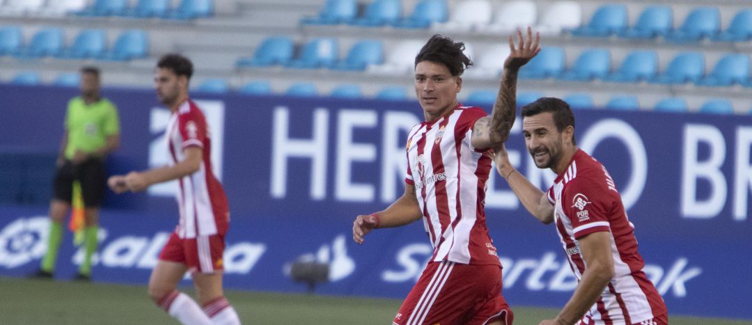 Darwin Núñez tras marcar su gol en Ponferrada. Darwin Núñez tras marcar su gol en Ponferrada.