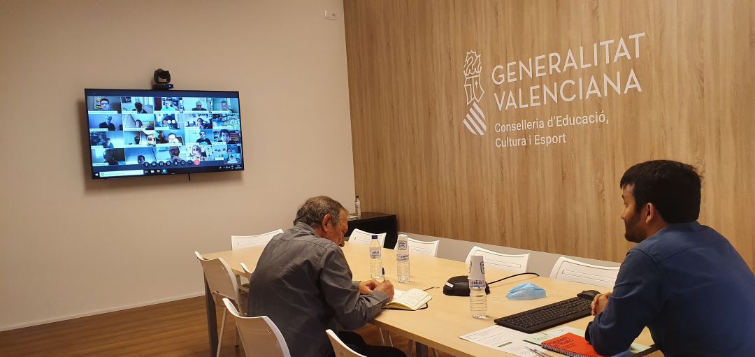 Educación convocó hace unas semanas el Foro Educativo Valenciano con los representantes de la comunidad educativa Educación convocó hace unas semanas el Foro Educativo Valenciano con los representantes de la comunidad educativa