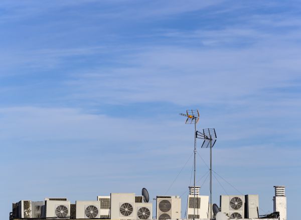 Máquinas de aire acondicionado en tejados.
