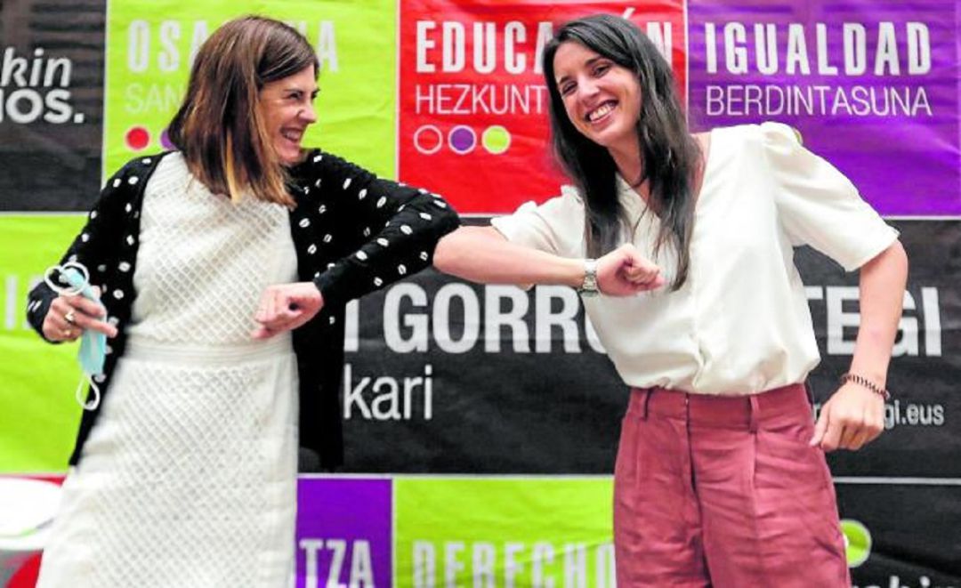 Podemos reivindica su "utilidad" en el Gobierno para aprobar medidas "vitales" y dice que eso no está reñido con la autocrítica Podemos reivindica su "utilidad" en el Gobierno para aprobar medidas "vitales" y dice que eso no está reñido con la autocrítica