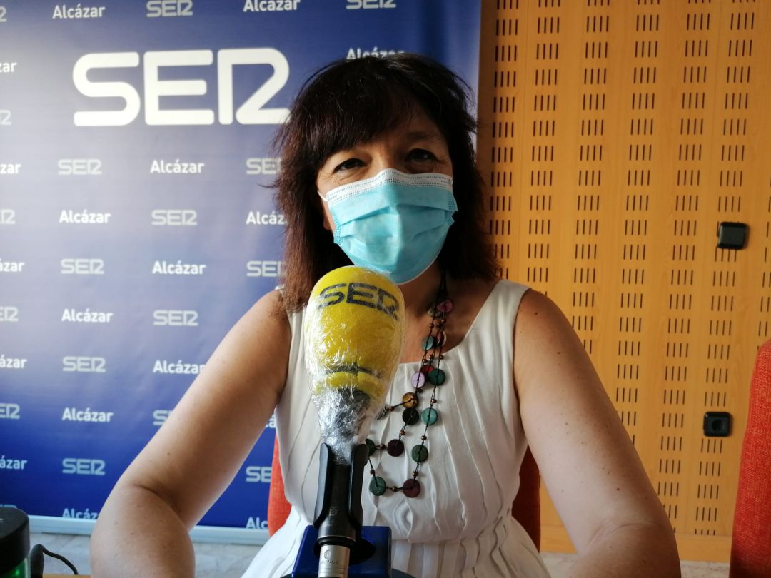 Rosa Melchor se enfrenta al 'Test' del verano y sorprende en algunas respuestas Rosa Melchor se enfrenta al 'Test' del verano y sorprende en algunas respuestas