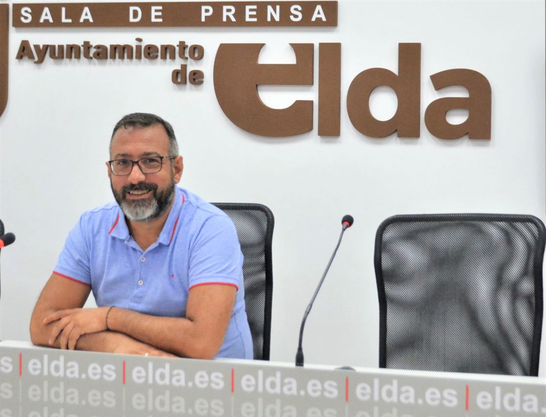 José Antonio Amat, concejal de Hacienda de Elda, destaca el trabajo realizado en su departamento José Antonio Amat, concejal de Hacienda de Elda, destaca el trabajo realizado en su departamento
