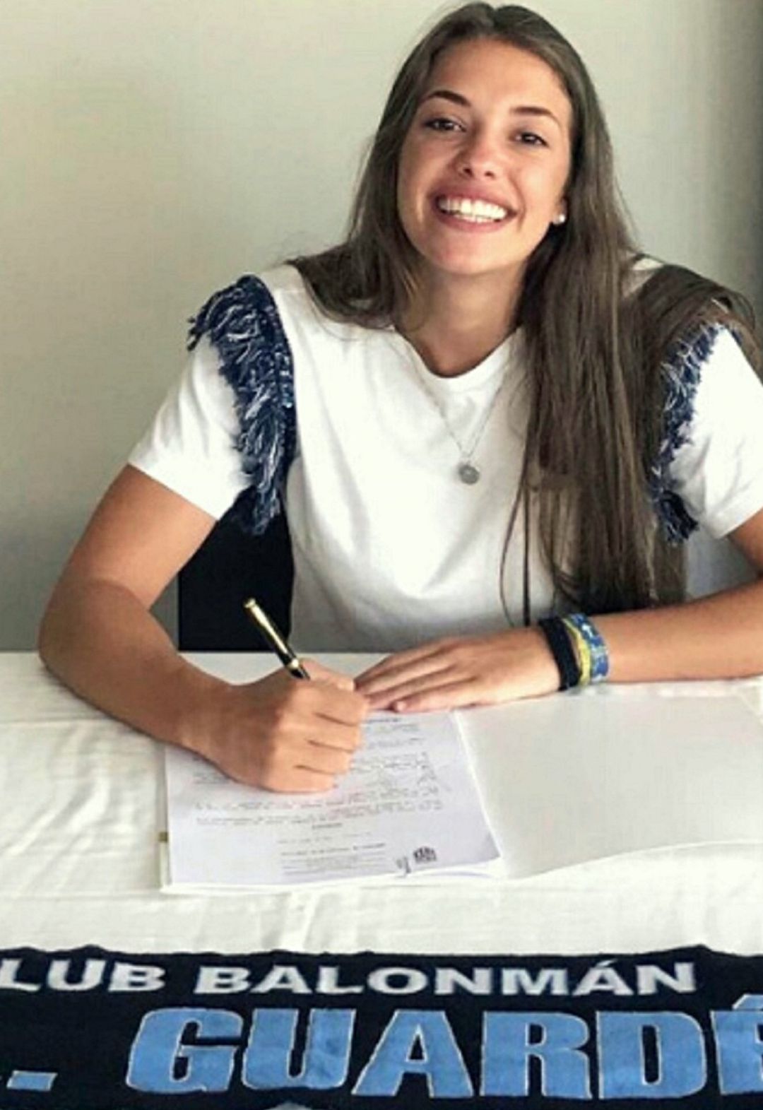 Paula Arcos ya es jugadora del Atlético Guardés Paula Arcos ya es jugadora del Atlético Guardés