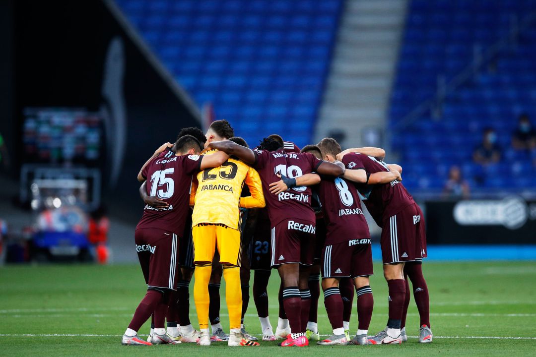 El Celta antes de arrancar el partido en Cornellá El Celta antes de arrancar el partido en Cornellá