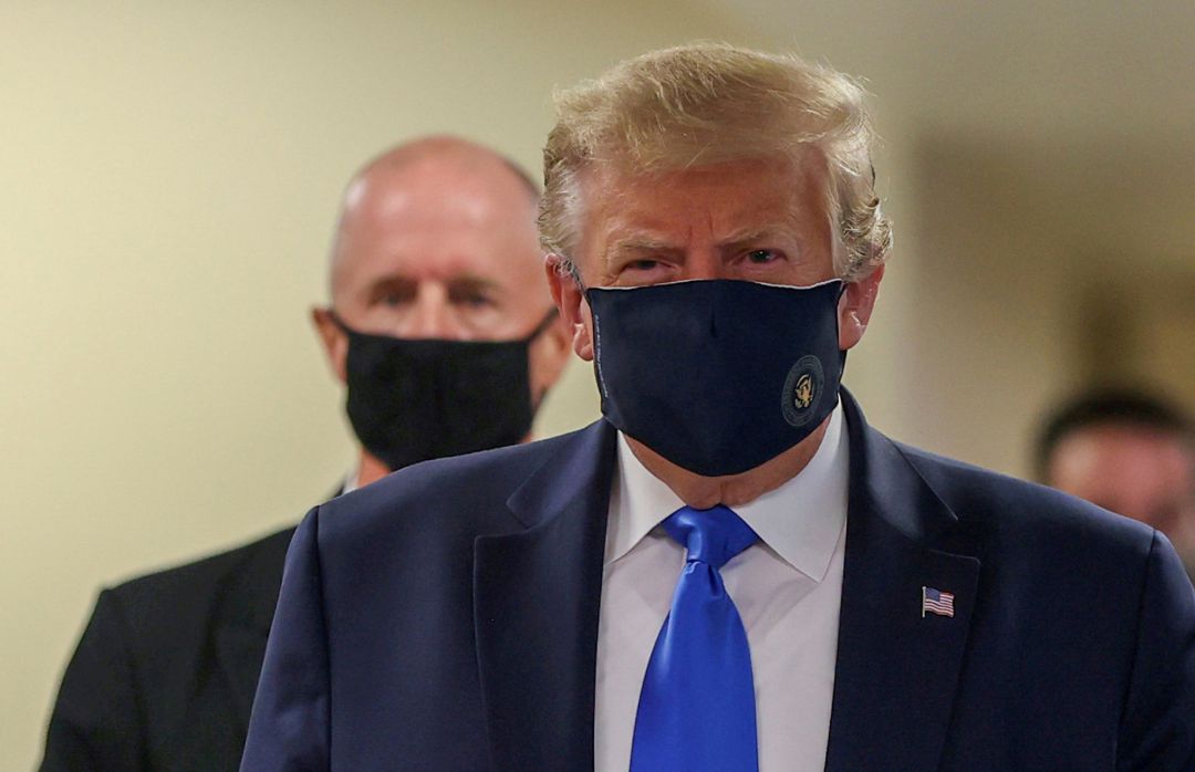 El presidente Donald Trump con mascarilla durante la visita a un hospital militar el pasado 11 de julio. El presidente Donald Trump con mascarilla durante la visita a un hospital militar el pasado 11 de julio.