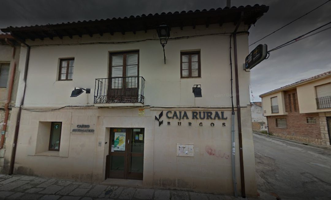 El cajero de Caja Rural en Sotillo de la Ribera se encuentra en un despacho de la entidad en la Calle Real El cajero de Caja Rural en Sotillo de la Ribera se encuentra en un despacho de la entidad en la Calle Real