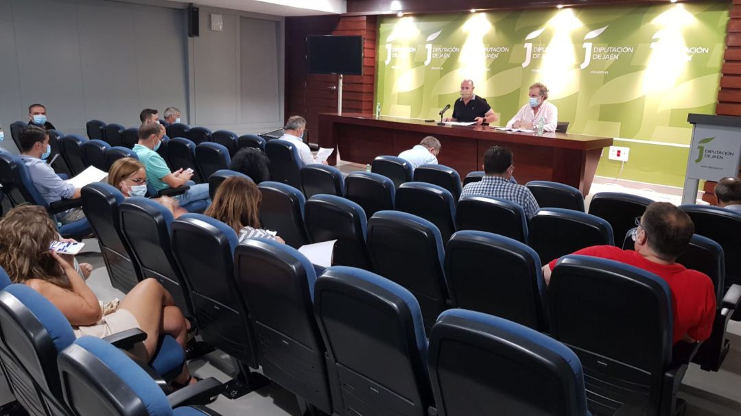 Momento en el que José Luis Hidalgo se dirige a alcaldes y alcaldesas Momento en el que José Luis Hidalgo se dirige a alcaldes y alcaldesas