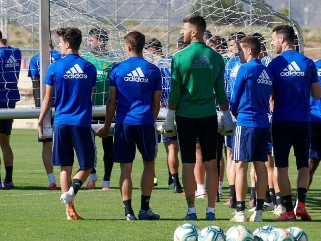 La plantilla del Real Zaragoza entrenándose en la Ciudad Deportiva La plantilla del Real Zaragoza entrenándose en la Ciudad Deportiva
