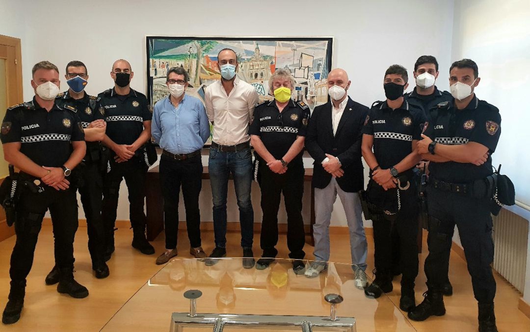 Los agentes, sus mandos y los responsables municipales Los agentes, sus mandos y los responsables municipales