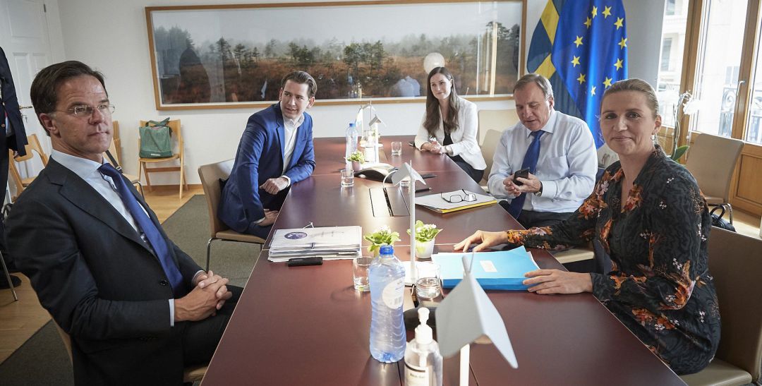 El primer ministro holandés, Mark Rutte; el canciller austriaco, Sebastian Kurz, la primera ministra finlandesa, Sanna Marin; la primera ministra danesa, Mette Frederiksen, y el priomer ministro sueco, Stefan Loefven. El primer ministro holandés, Mark Rutte; el canciller austriaco, Sebastian Kurz, la primera ministra finlandesa, Sanna Marin; la primera ministra danesa, Mette Frederiksen, y el priomer ministro sueco, Stefan Loefven.