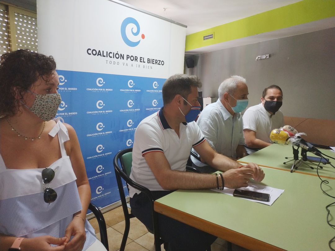 Coalición por el Bierzo, en rueda de prensa Coalición por el Bierzo, en rueda de prensa