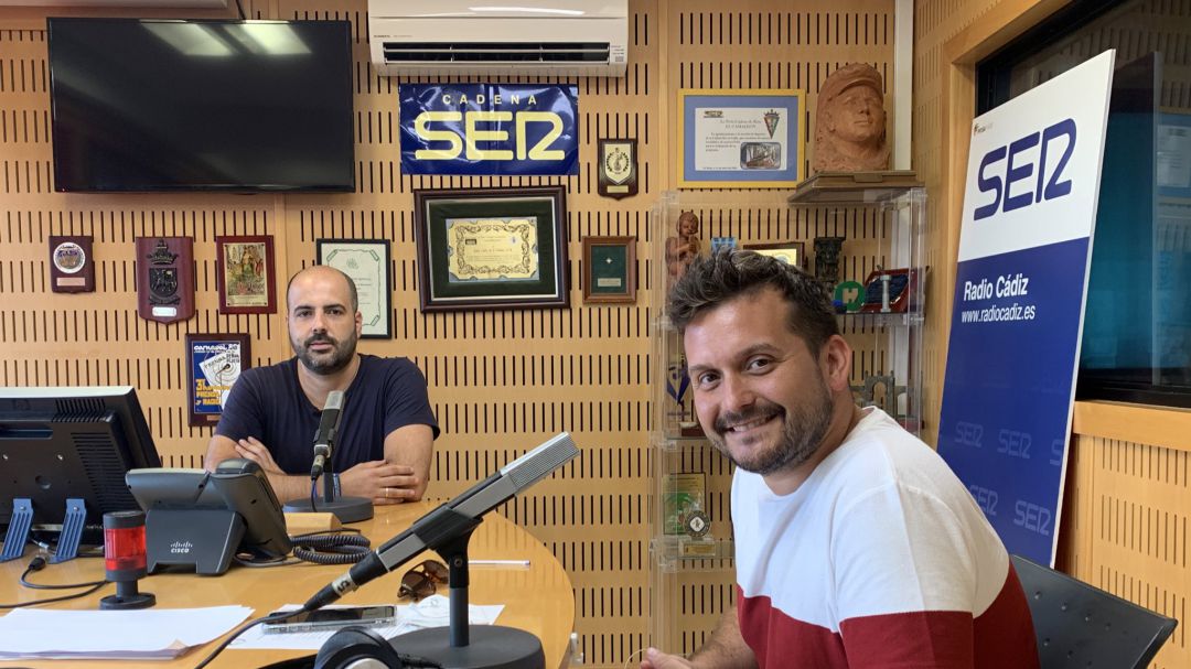 Luis Rivero y Antonio Pérez 'Piru' en los estudios de Radio Cádiz Luis Rivero y Antonio Pérez 'Piru' en los estudios de Radio Cádiz