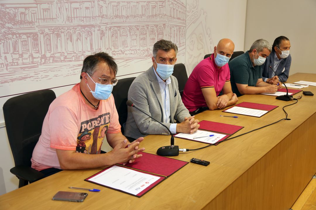 La mesa del diálogo social ha vuelto a reunirse este viernes La mesa del diálogo social ha vuelto a reunirse este viernes