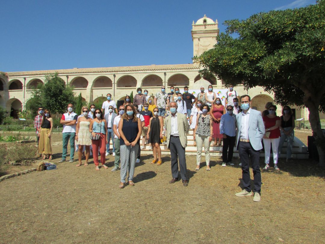 Els sanitaris andalusos han rebut l'agraïment de Vueling i Foment del Turisme per la feina feta contra la Covid-19 Els sanitaris andalusos han rebut l'agraïment de Vueling i Foment del Turisme per la feina feta contra la Covid-19