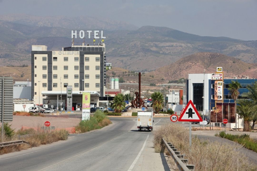 El ayuntamiento de Totana deja un único acceso de entrada y salida al casco urbano El ayuntamiento de Totana deja un único acceso de entrada y salida al casco urbano