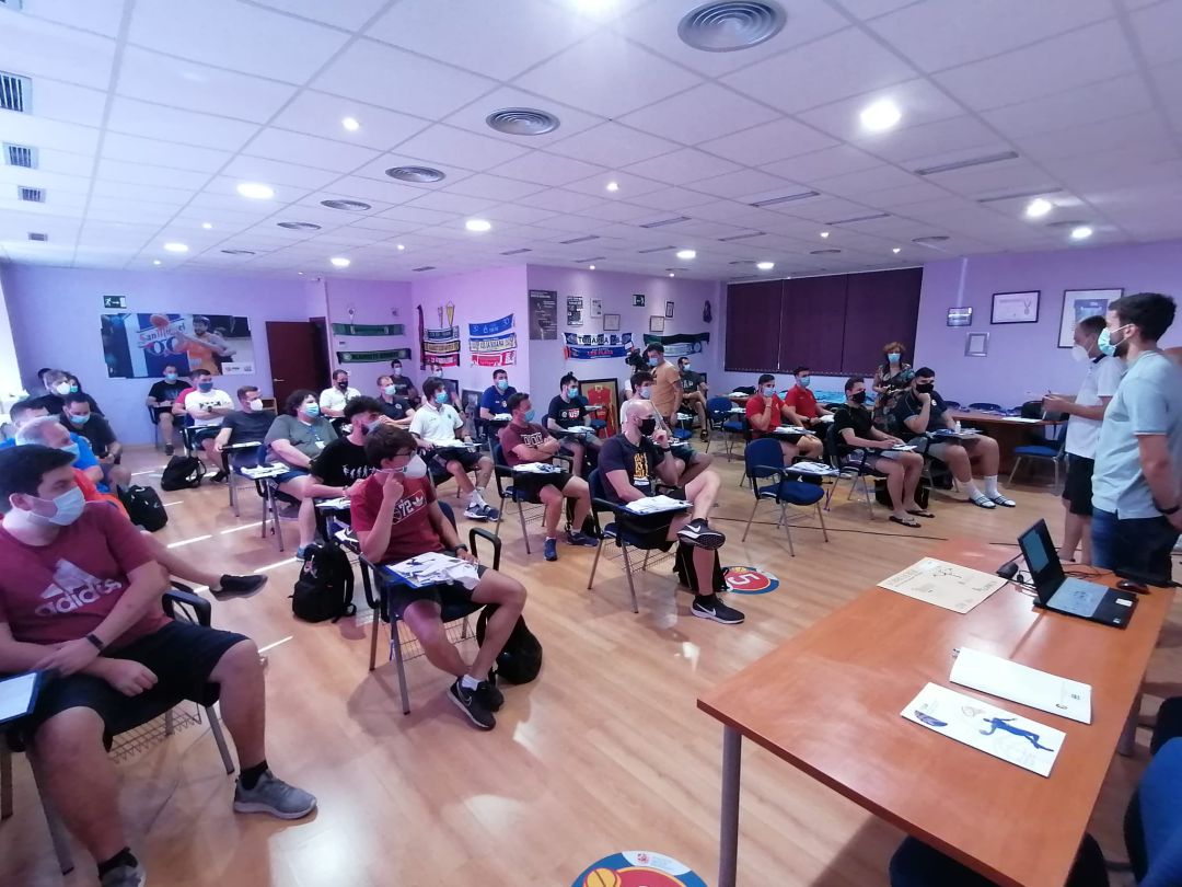 Arranca la fase presencial del Curso de Ténico Superior de Baloncesto Arranca la fase presencial del Curso de Ténico Superior de Baloncesto