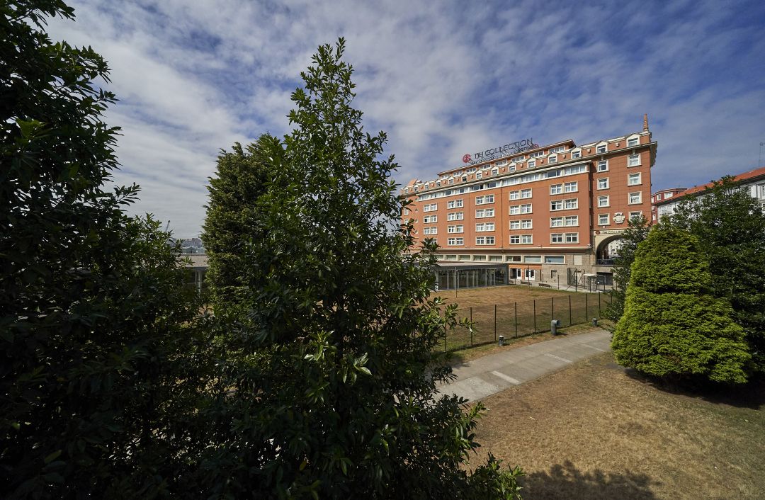 Hotel en A Coruña donde se encuentra confinada la plantilla del Fuenlabrada Hotel en A Coruña donde se encuentra confinada la plantilla del Fuenlabrada