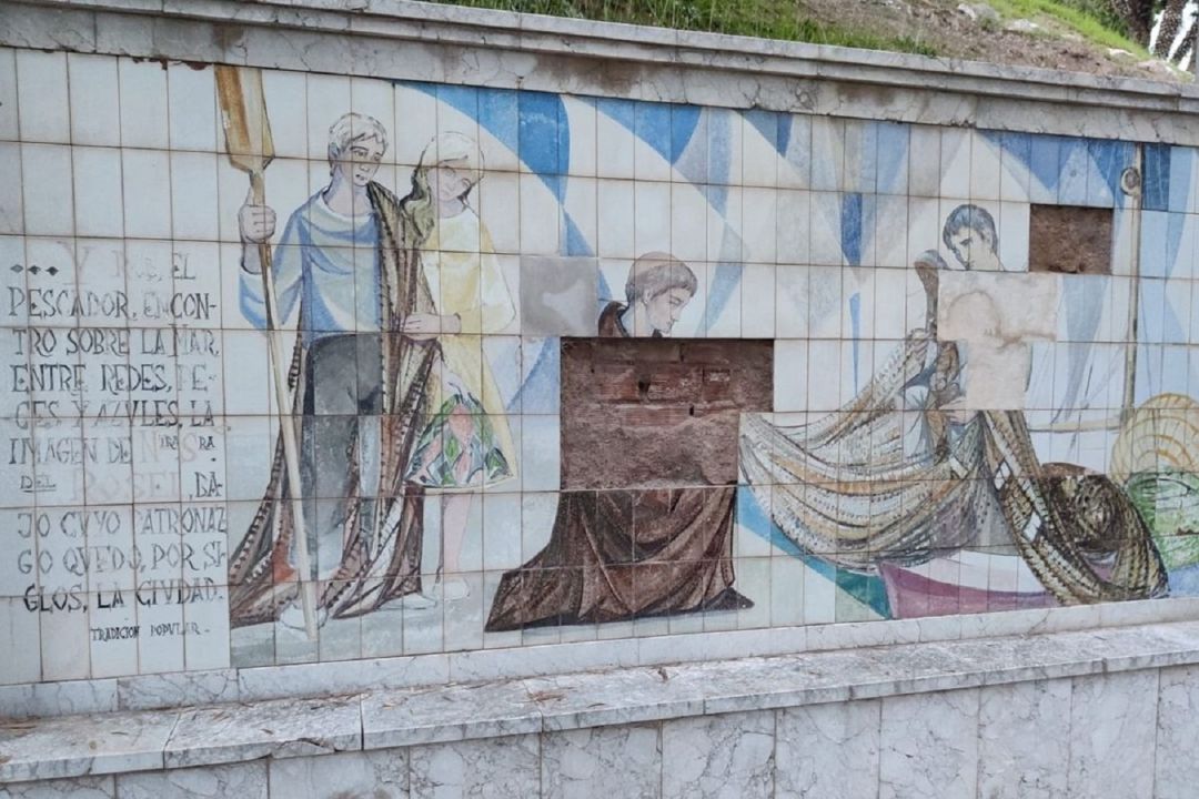 Mosaicos en Cartagena en el Parque Torres. Mosaicos en Cartagena en el Parque Torres.