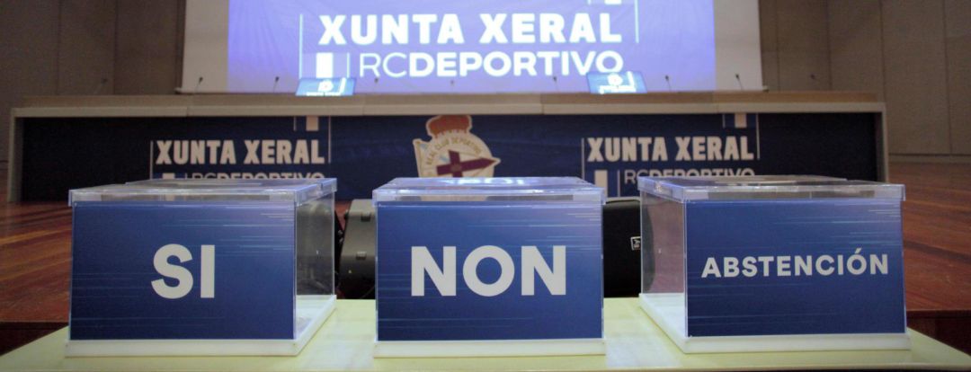 Urnas para las votaciones de la Asamblea de Accionistas del Deportivo Urnas para las votaciones de la Asamblea de Accionistas del Deportivo