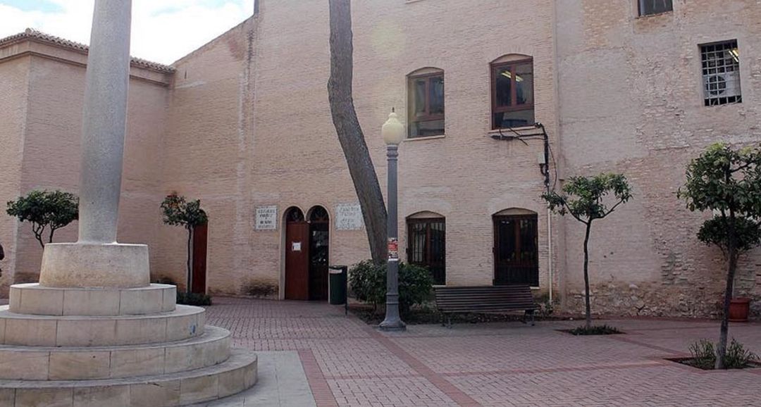 Biblioteca Pere Ibarra Biblioteca Pere Ibarra