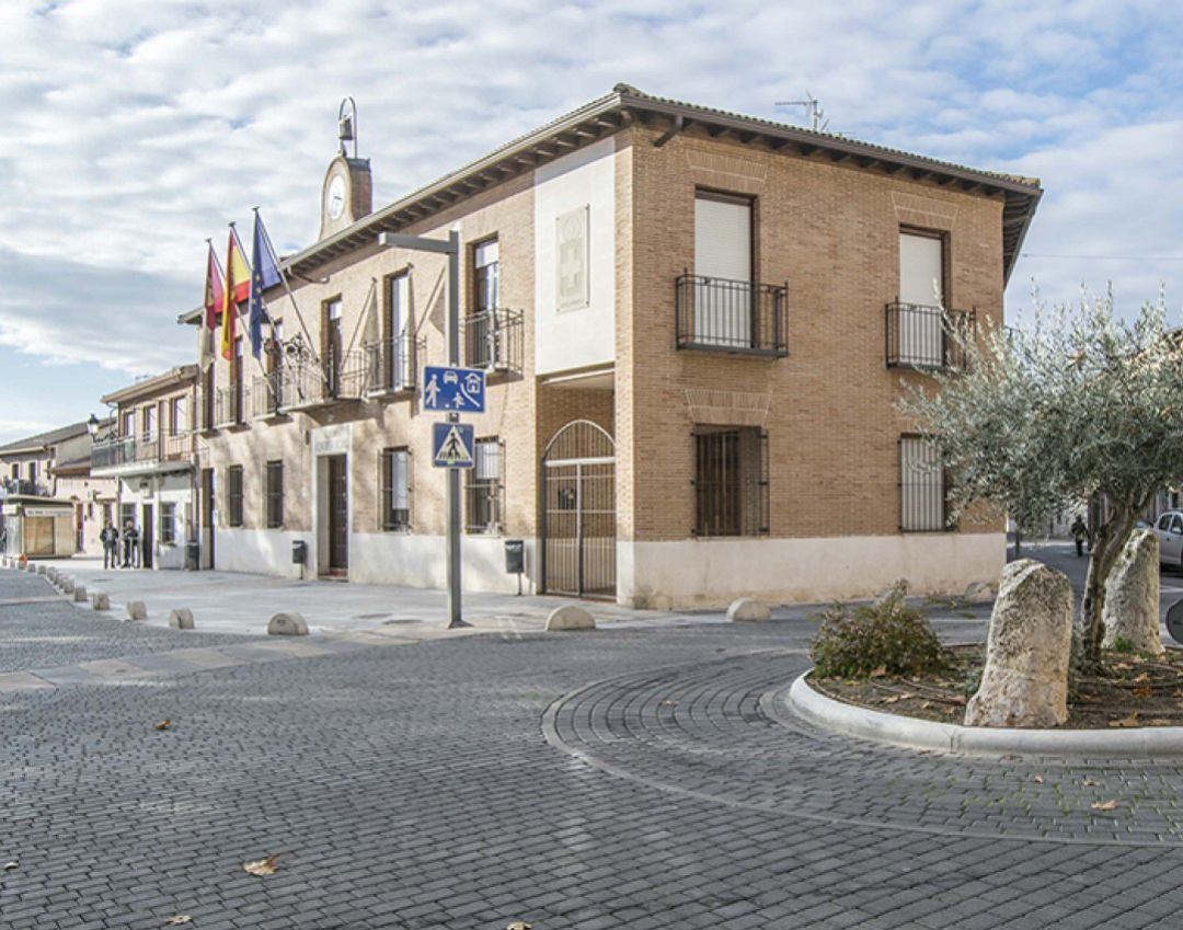 Ayuntamiento y Plaza Mayor Ayuntamiento y Plaza Mayor