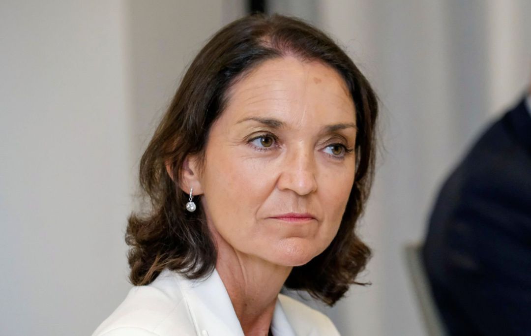 La ministra de Industria, Comercio y Turismo, Reyes Maroto, durante la conferencia 'Reiniciando la recuperación sostenible del turismo' celebrada este lunes en Ibiza. La ministra de Industria, Comercio y Turismo, Reyes Maroto, durante la conferencia 'Reiniciando la recuperación sostenible del turismo' celebrada este lunes en Ibiza.