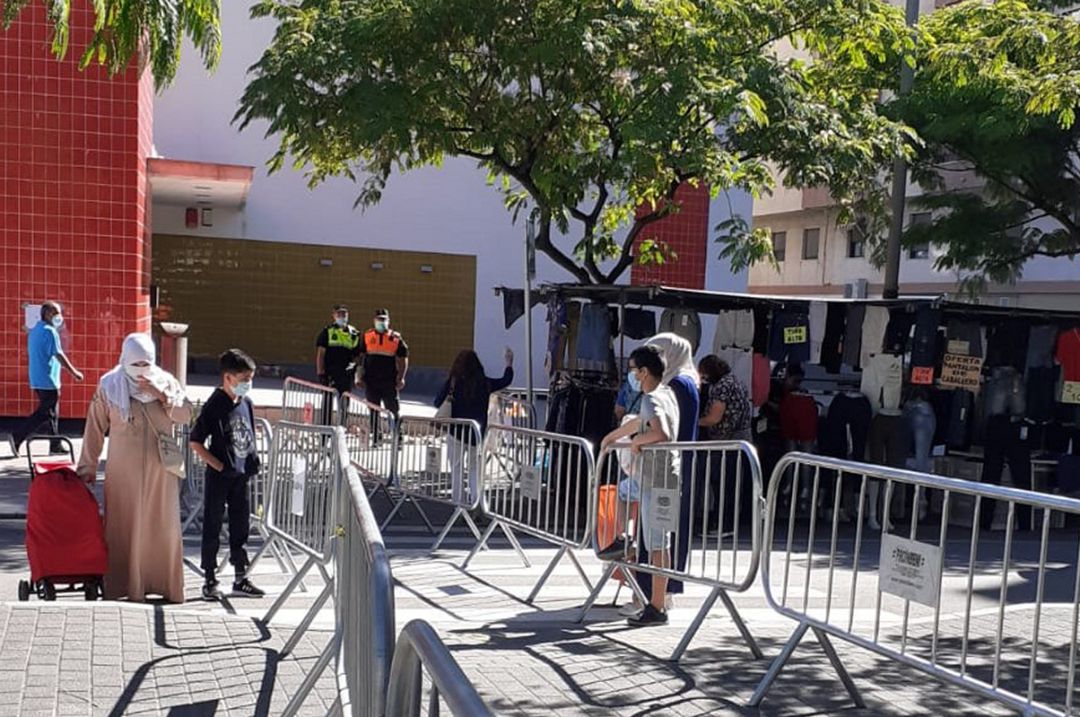 La Policía Local de Oliva controla todos los espacios públics de la ciudad La Policía Local de Oliva controla todos los espacios públics de la ciudad