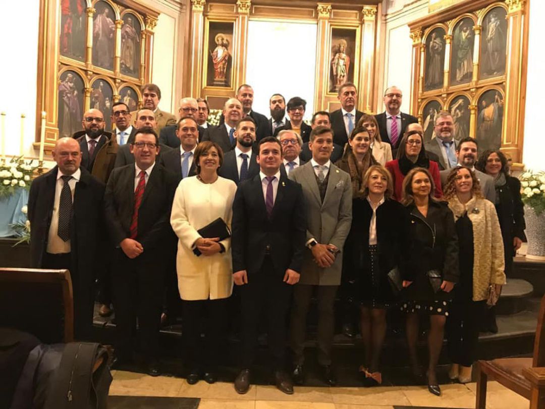 Representació de Festers i càrrecs a La Missa de la Dobla d'aquest any Representació de Festers i càrrecs a La Missa de la Dobla d'aquest any