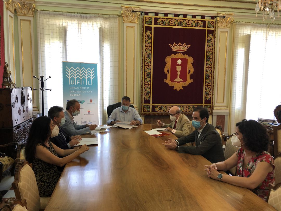 Globalcaja se suma a la lista de entidades que colaboran con el Ayuntamiento de Cuenca en el programa UFIL Globalcaja se suma a la lista de entidades que colaboran con el Ayuntamiento de Cuenca en el programa UFIL