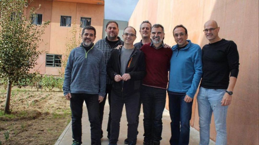 Imatge del grup de presos independentistes al centre penitenciari de Lledoners Imatge del grup de presos independentistes al centre penitenciari de Lledoners