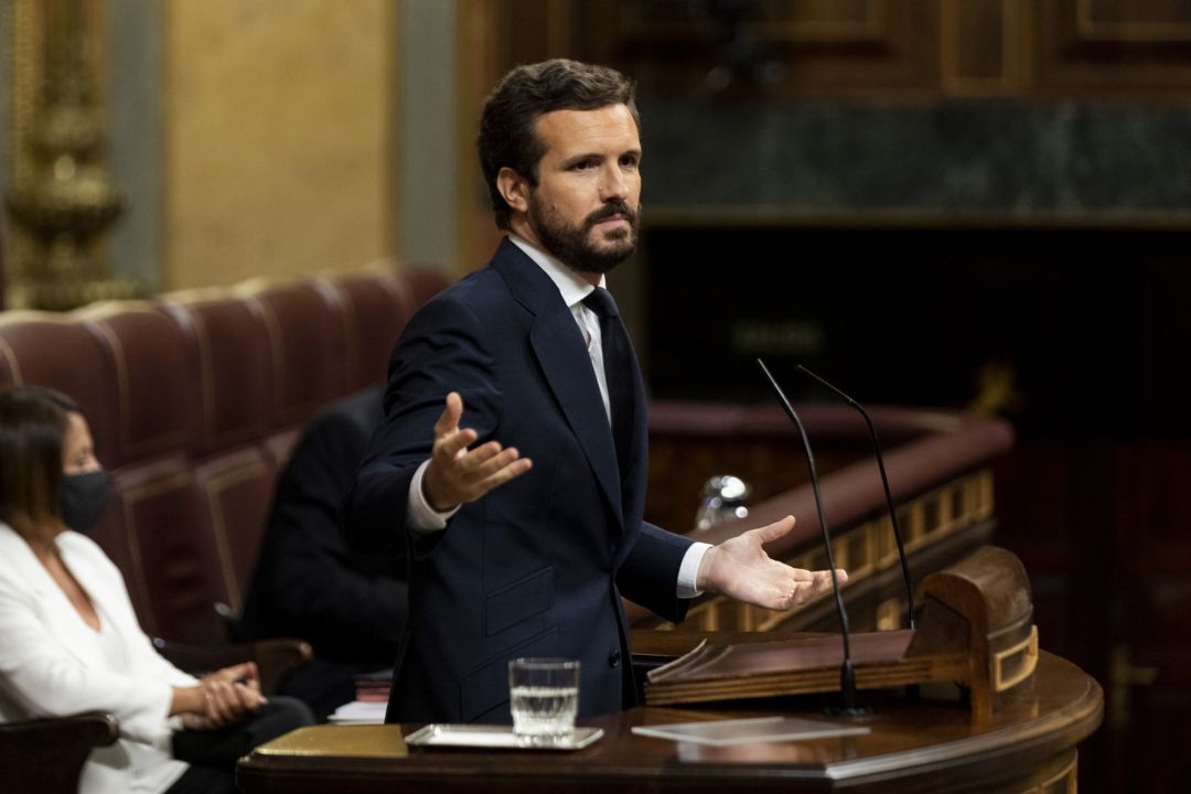 El presidente del PP, interviene desde la tribuna en una sesión plenaria en el Congreso El presidente del PP, interviene desde la tribuna en una sesión plenaria en el Congreso