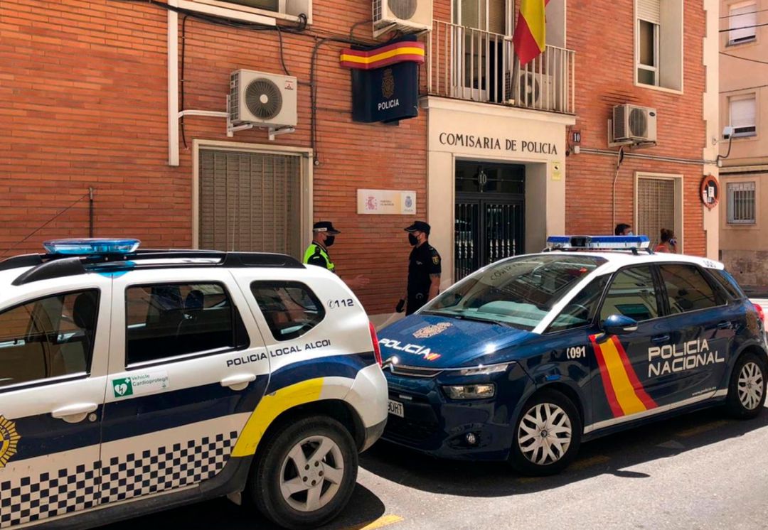 Imagen de la Comisaría Nacional de Policía en la calle Perú Imagen de la Comisaría Nacional de Policía en la calle Perú